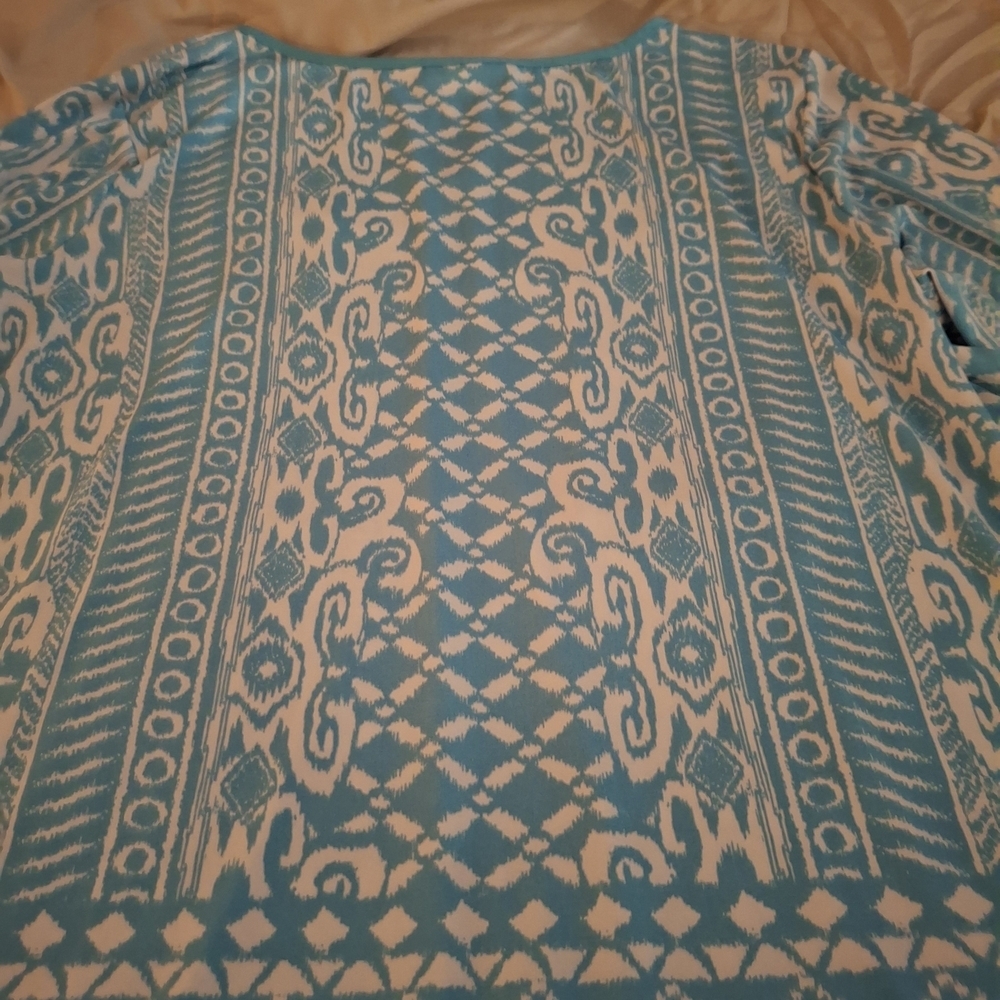 Susan Graver Blue Patterned Women's 3/4 Sleeve Top - Picture 9 of 10